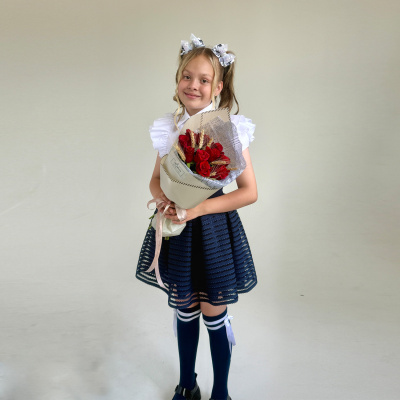 Букет 11 роз Кения с колосьями N 84333