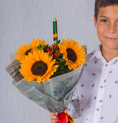 Школьный букет с подсолнухами N 37969