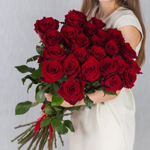 Букет из 25 Красных роз 60 см арт. 7305
