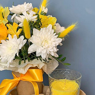 Сет "Солнечный". Набор стаканчики с цветами и аромасвечой 70337